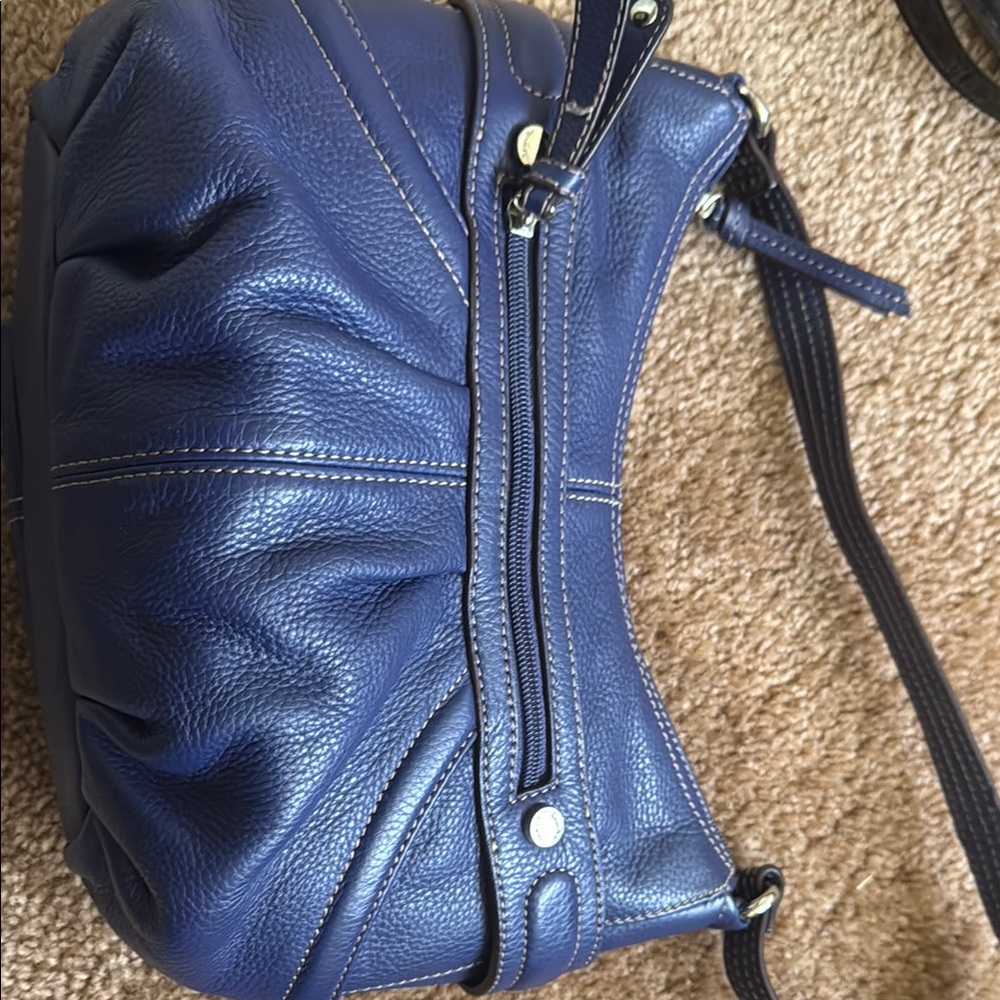 Elegant Blue Leather Shoulder Bag